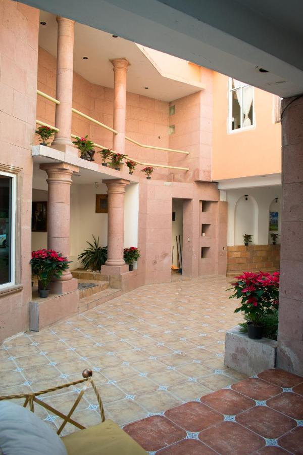 Hotel Alameda Maravatío Exterior foto